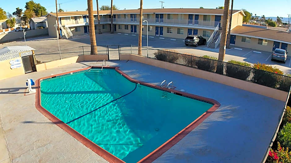 Rodeway Inn & Suites