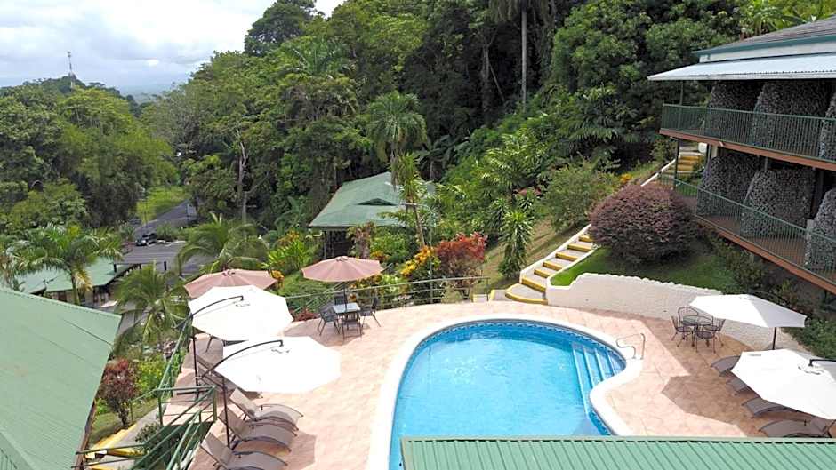 Tabulia Tree Hotel and Villas