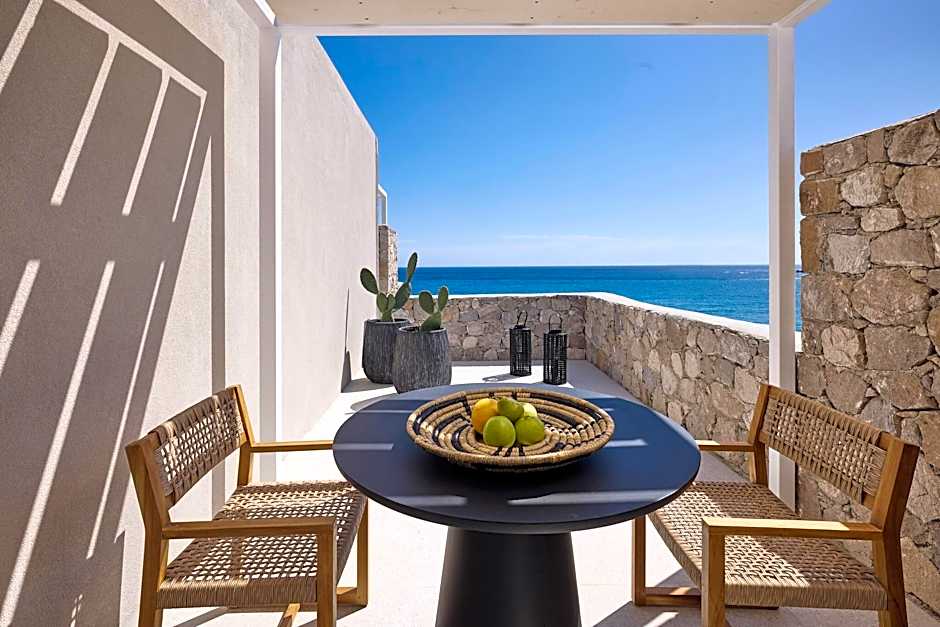 Artemis Deluxe Rooms