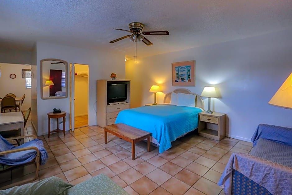 Richard's Motel Studios