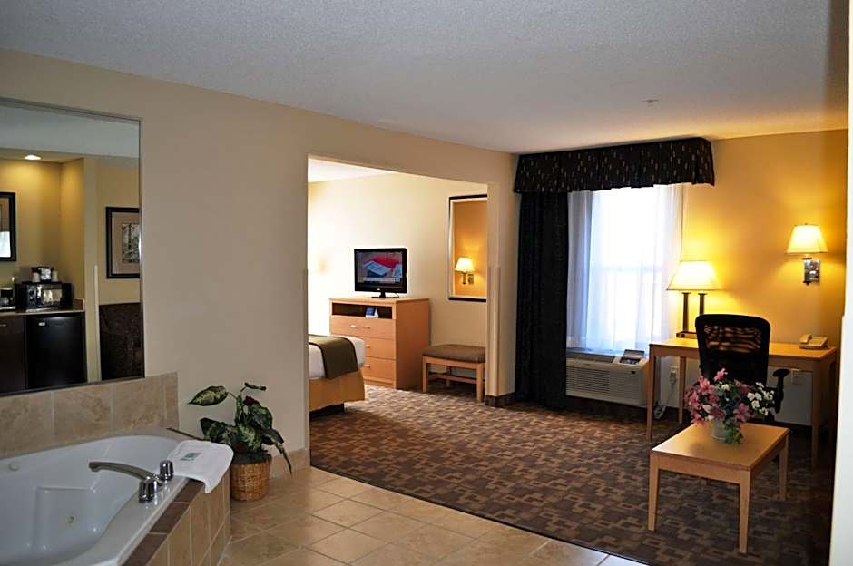 SureStay Plus Hotel By Best Western Roanoke Rapids