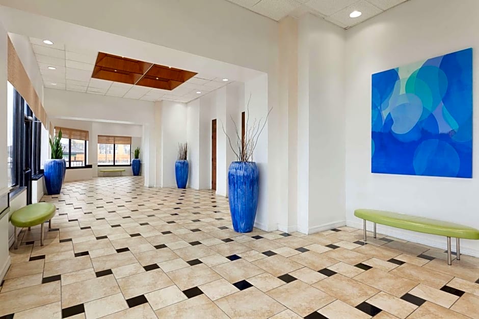 DoubleTree by Hilton Corpus Christi Beachfront