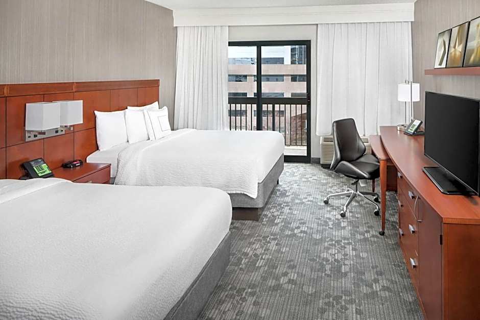 Courtyard by Marriott Jersey City Newport