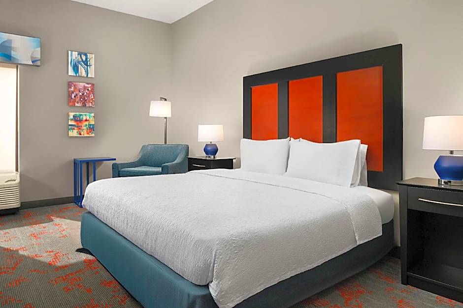 Photo 1 of 8 of 1 King Bed, Mobility Accessible, Roll in Shower