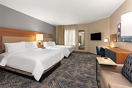 2 Queen Studio Suite Communications Accessible