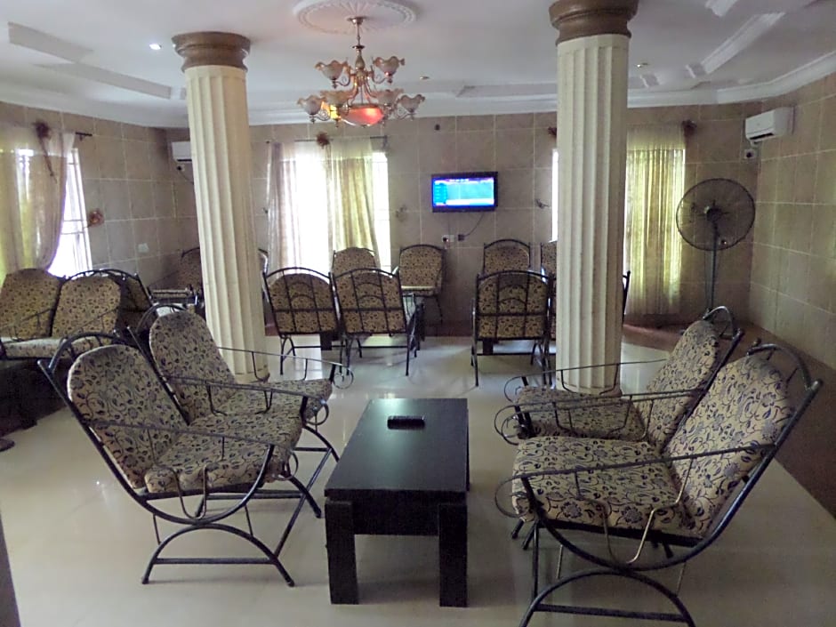 Fatty K Hotel and Suites