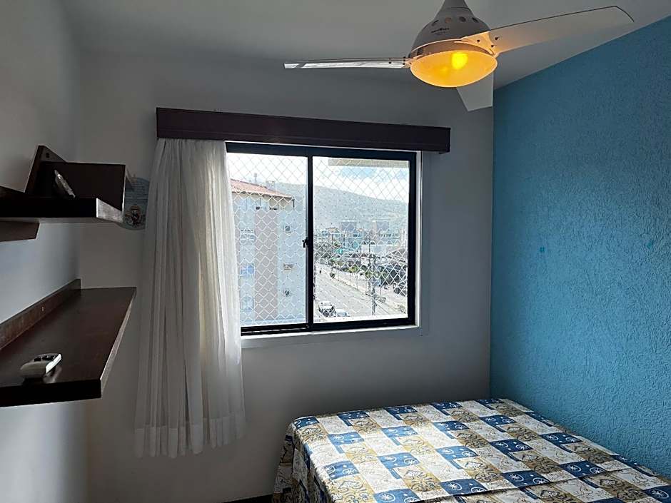 B250 - Apto 3 quartos com vista mar sobre Avenida