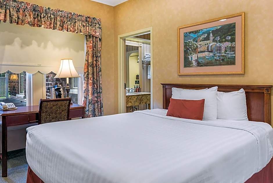 Traditions Hotel & Spa Johnson City - Binghamton, an Ascend Collection Hotel