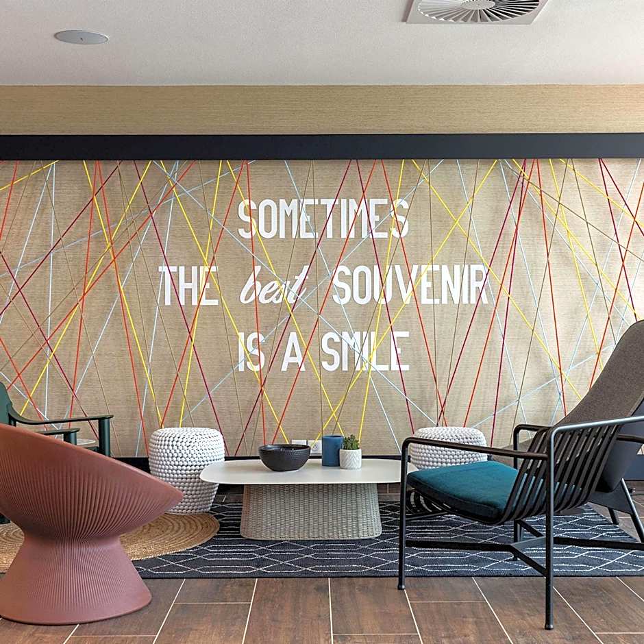 Hampton by Hilton Tours Centre