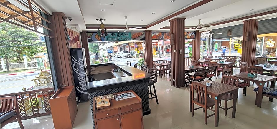 Pipikuku Hotel & Restaurant