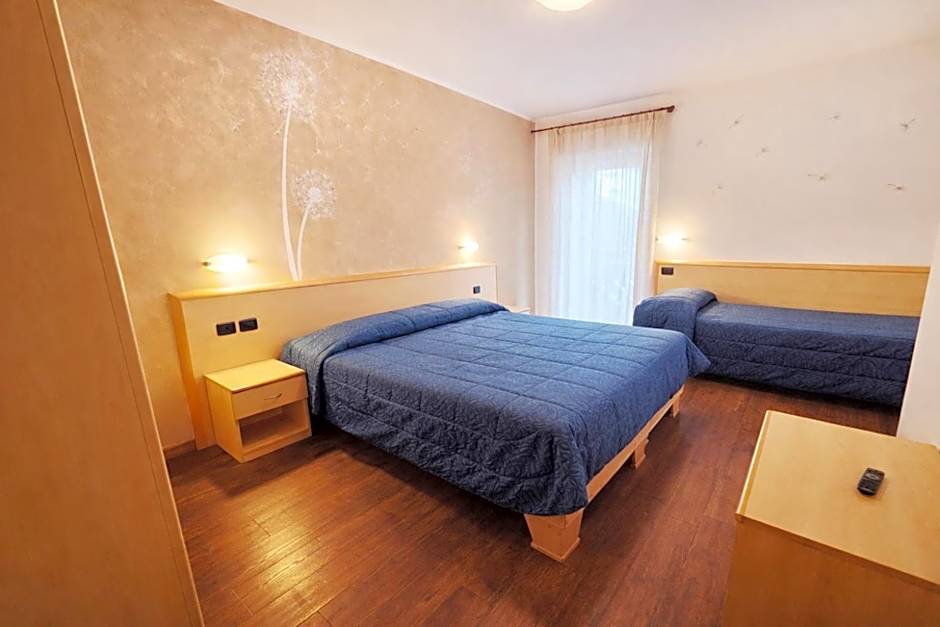 Pier Hotel