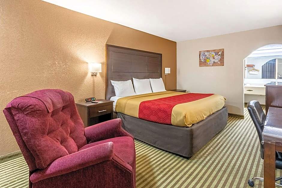 Econo Lodge Winfield