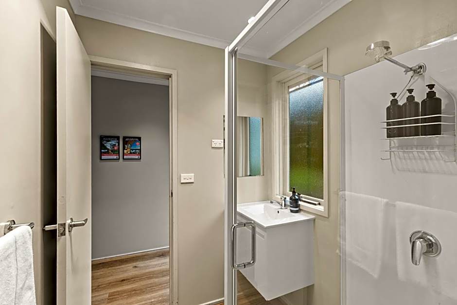 Bruny Island Escapes and Hotel Bruny
