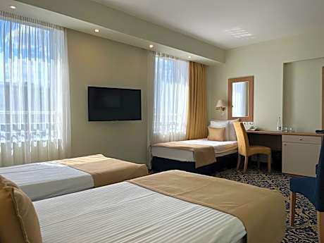 Comfort Twin Room