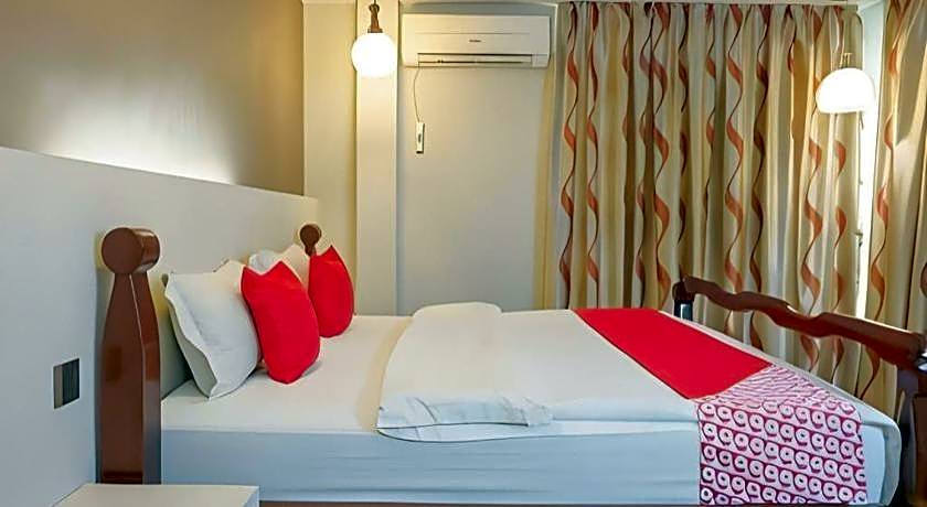 OYO 89411 900 Inn