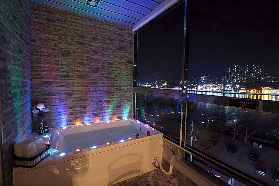 Lium Spa Hostel
