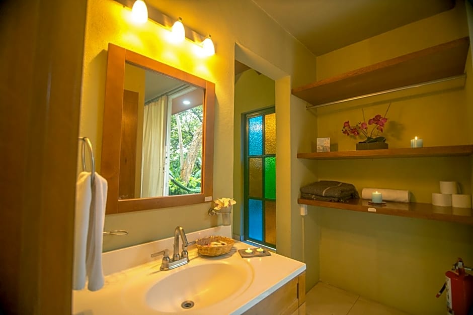 Htl & Villas Comala, alberca , parking, centricas, Petfriendly