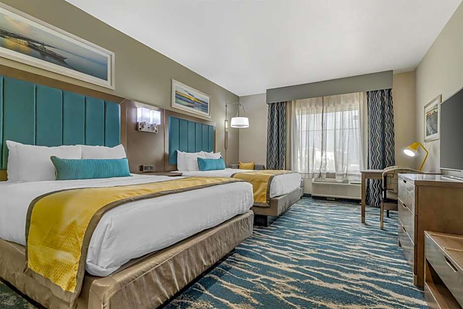 Photo 1 of 5 of Queen Room with Two Queen Beds, Bay View and Kitchenette - Non-Smoking