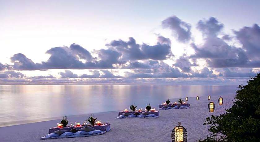 Dusit Thani Maldives