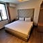 Ease Hotel
