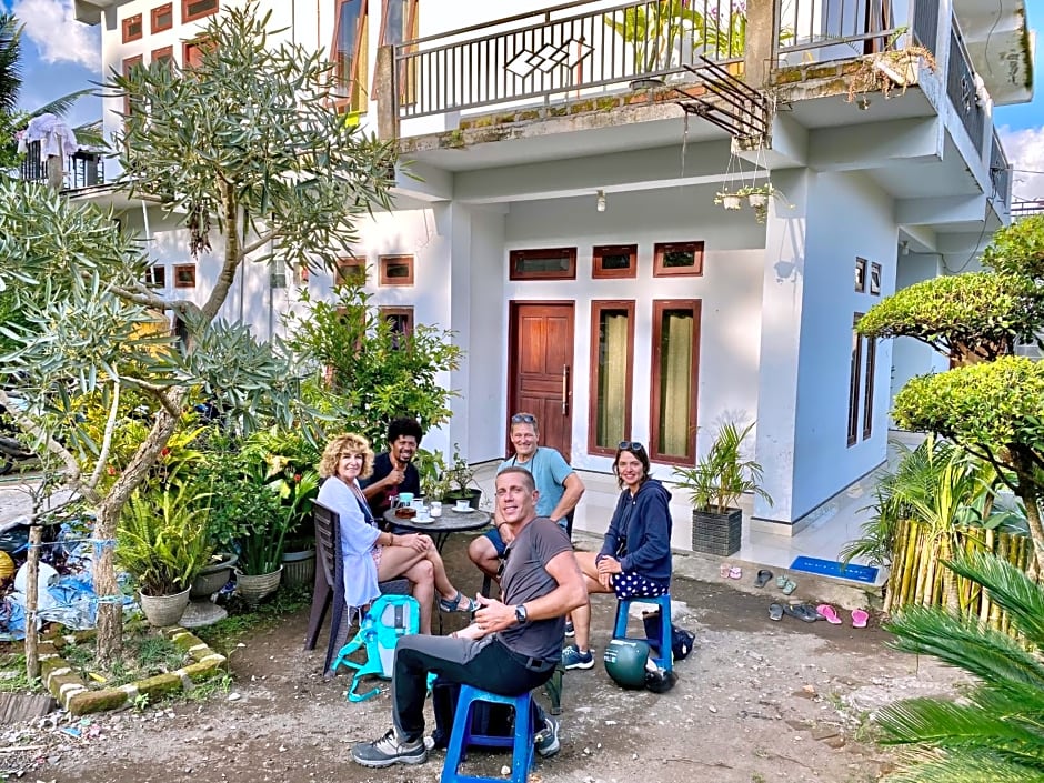 Santiago Bed and Breakfast at Desa Wisata Moni