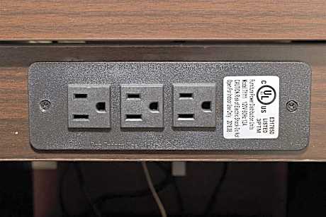 Superior King Room - Disability Access/Roll-In Shower Non-Smoking