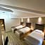 Hotel Holiday