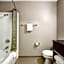 Studio 6-Mountlake Terrace, WA - Seattle