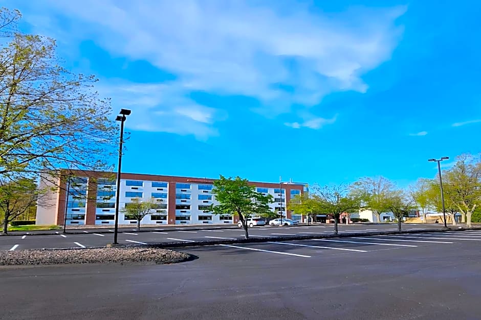 Germaine Inn South Portland