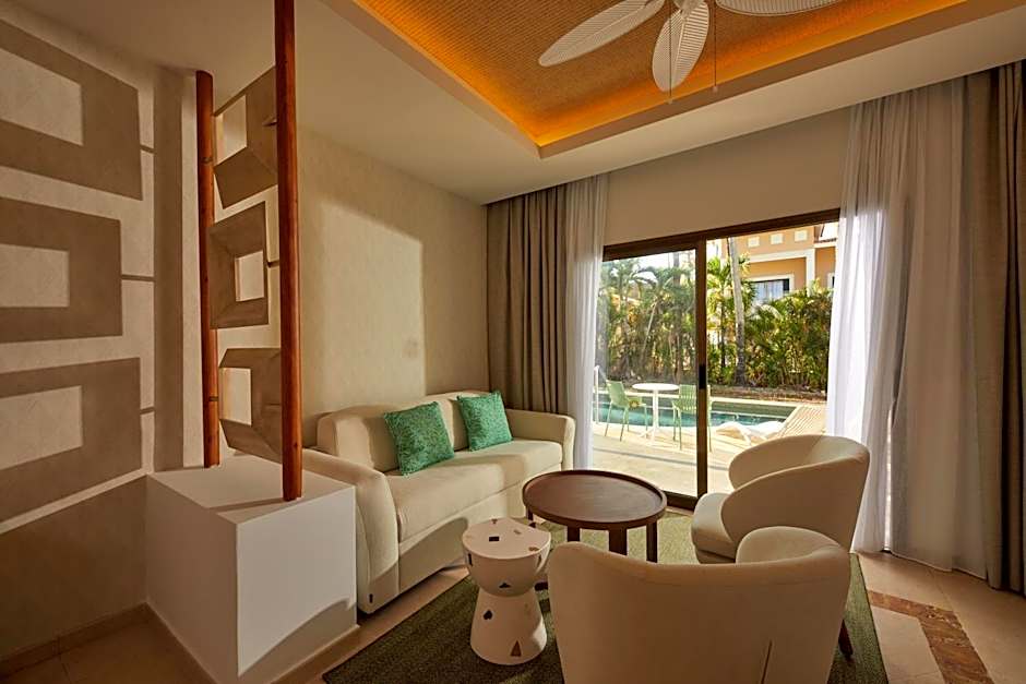 Photo 1 of 9 of Deluxe Junior Suite