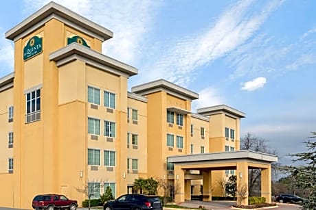 La Quinta by Wyndham McAlester