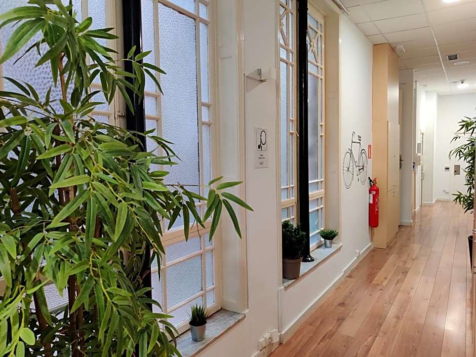 Hostal Live Natura Barcelona