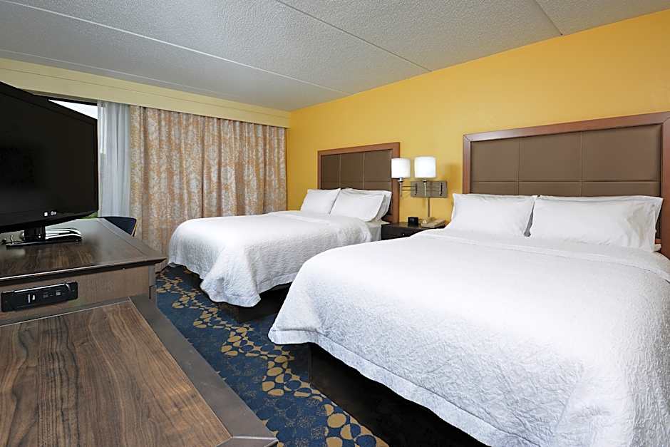 Photo 1 of 3 of 2 Queen Beds
