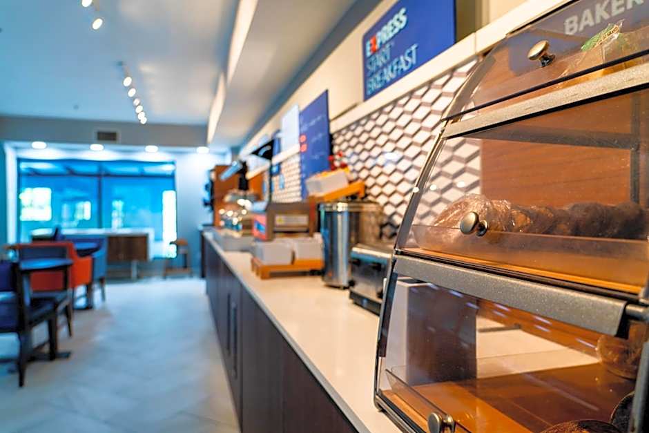 Holiday Inn Express Hotel & Suites Hiawassee By IHG