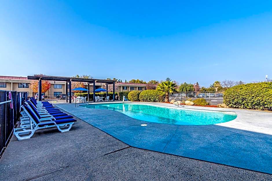 Fresno City Inn – Fresno, CA