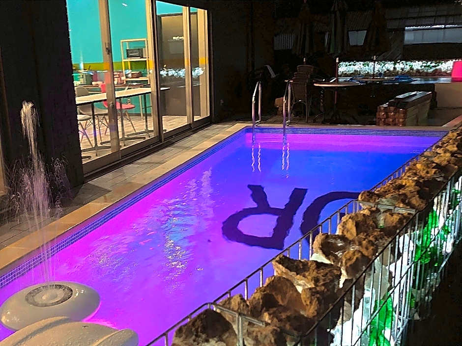 Green Rich Hotel Okinawa Nago (Artificial hot spring Futamata Yunohana)