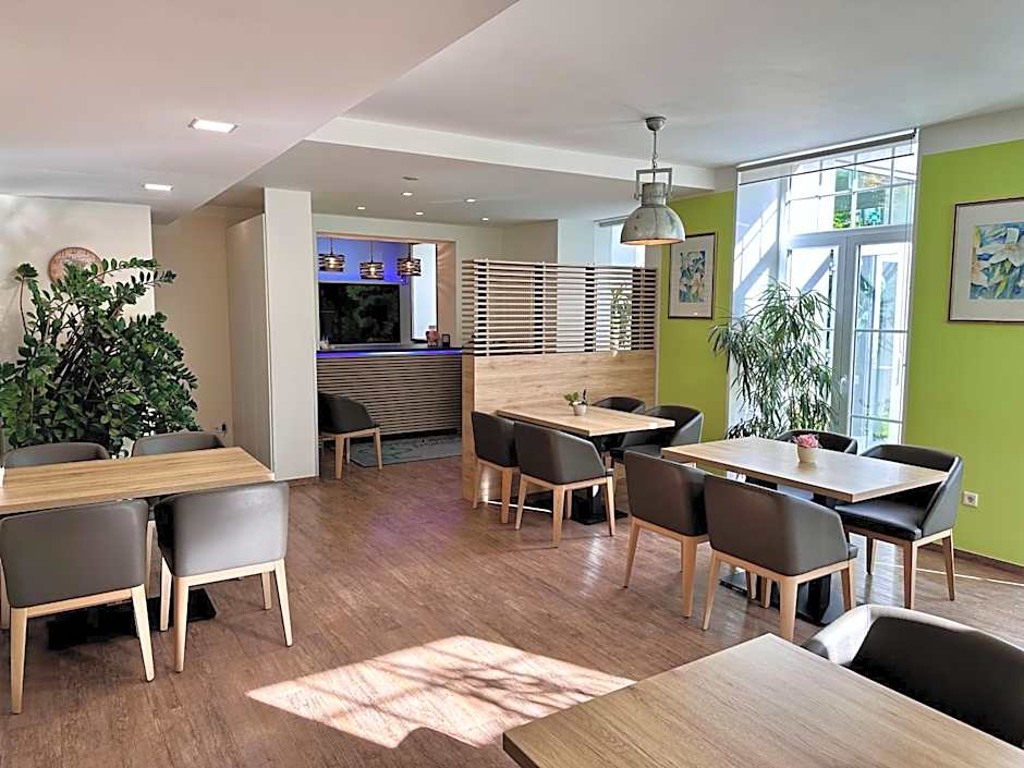 Hotel PrimaVera parco