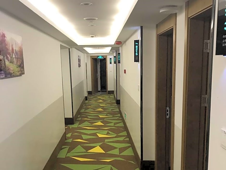 Vatica Shanghai Pudong Dishui Lake Branch