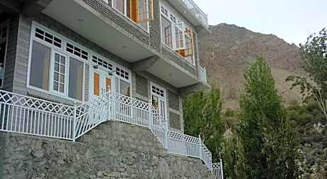 Hunza Holiday Inn