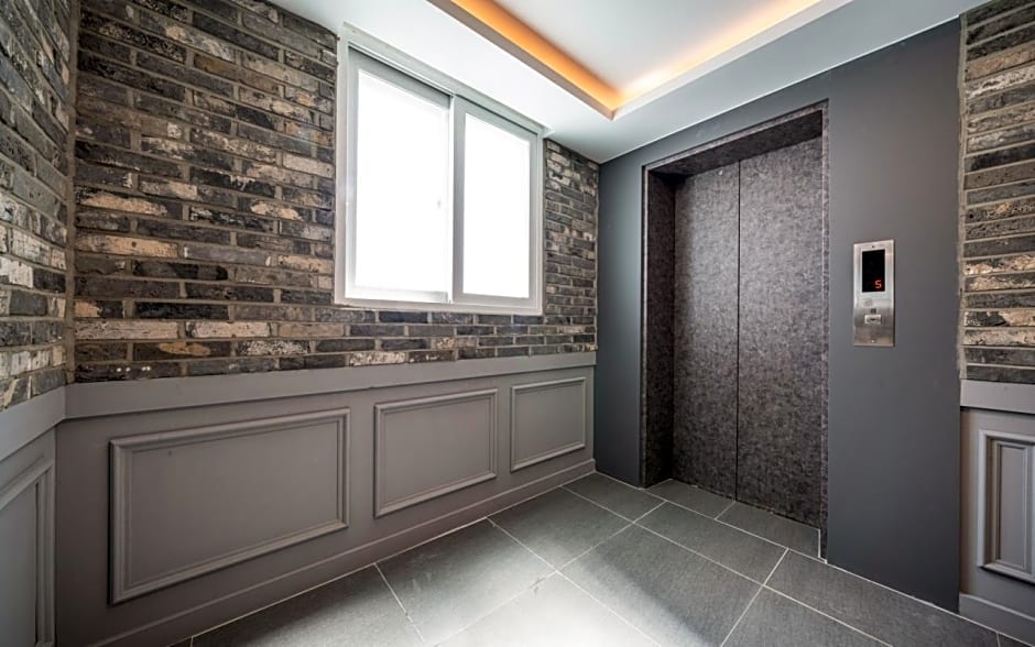 Hwaseong (Wolmun) Athena