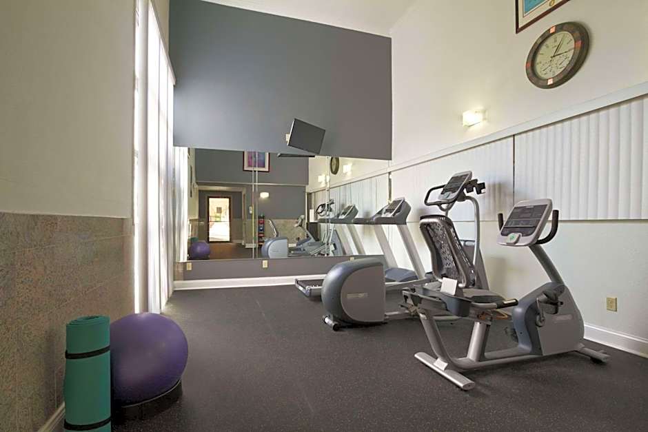 Days Inn & Suites by Wyndham Tuscaloosa - Univ. of Alabama