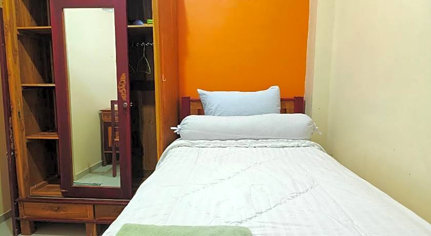 OYO 90583 Balqies Homestay Syariah