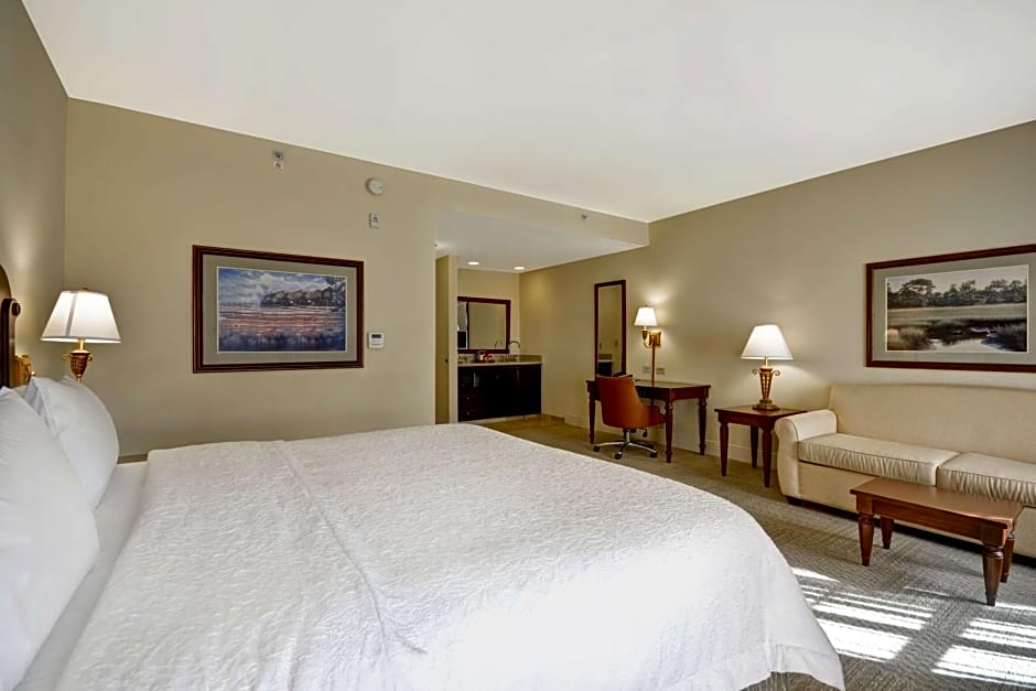 Hampton Inn By Hilton And Suites Savannah Historic District
