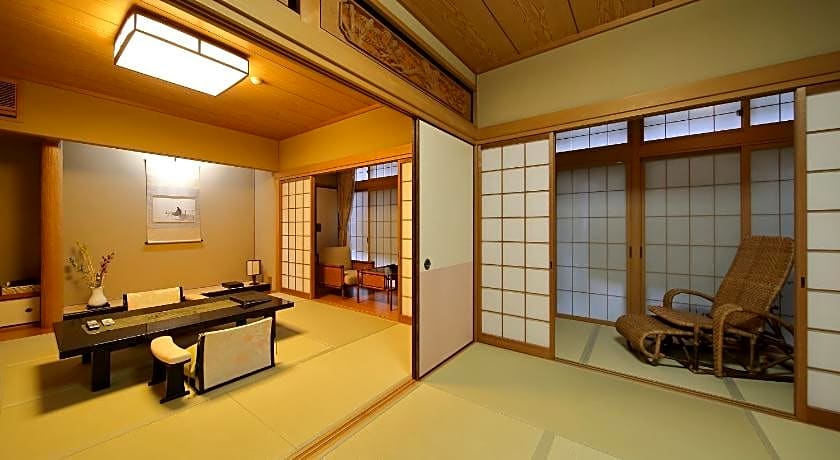 Kyoto Ryokan The KINOE