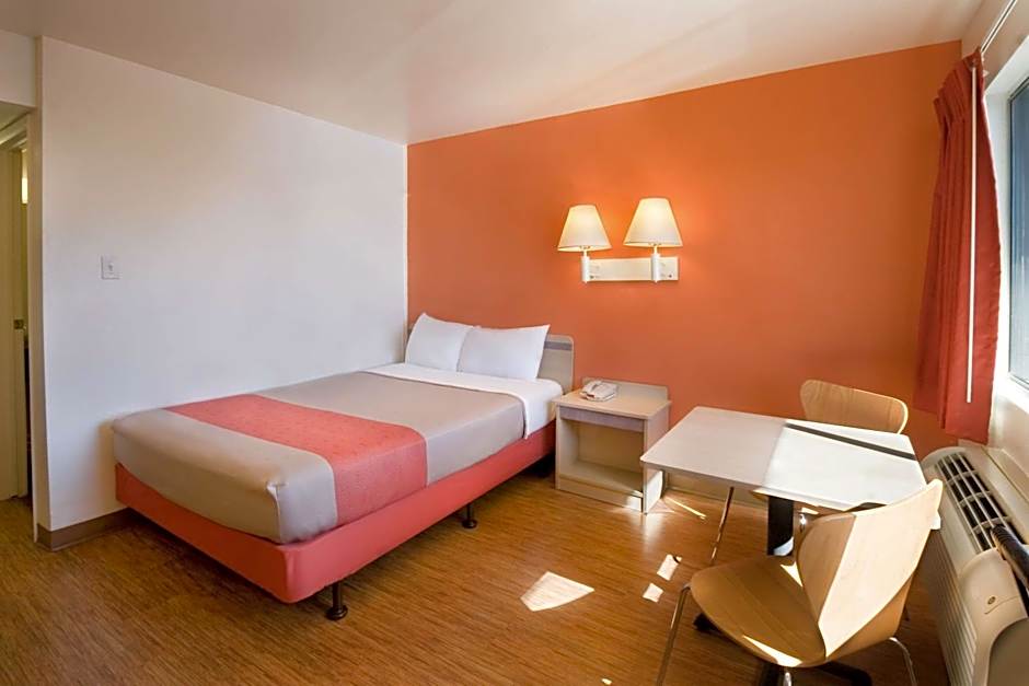 Motel 6-Pendleton, OR