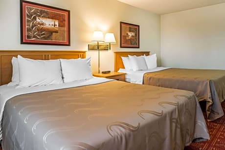 2 Queen Beds, Nonsmoking, Accessible