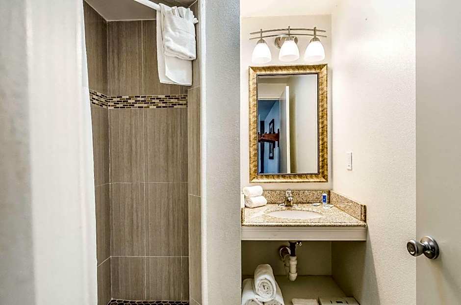 Rodeway Inn Middleboro-Plymouth