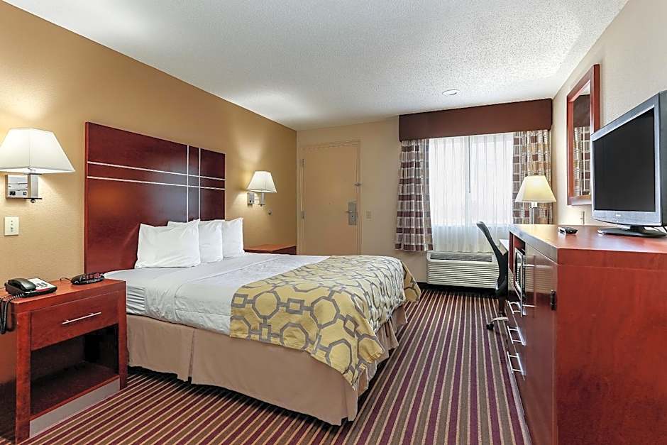 Baymont by Wyndham Bowling Green