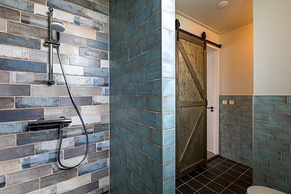 Ride by the Sea Guesthouse