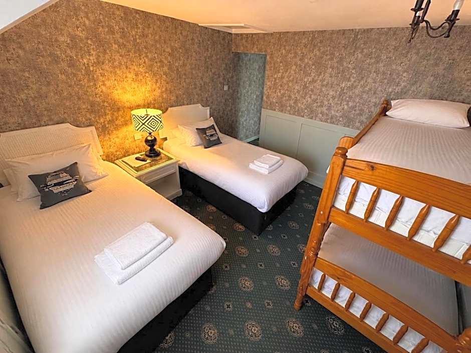 Holland Hotel
